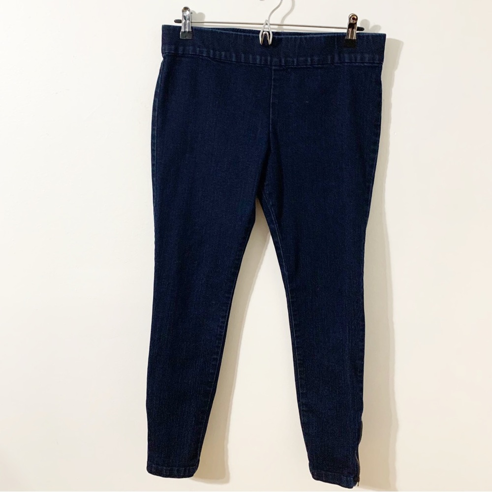 New York and Company Denim Dark Wash Jean Low Rise Legging Zipped Detail t Hem
